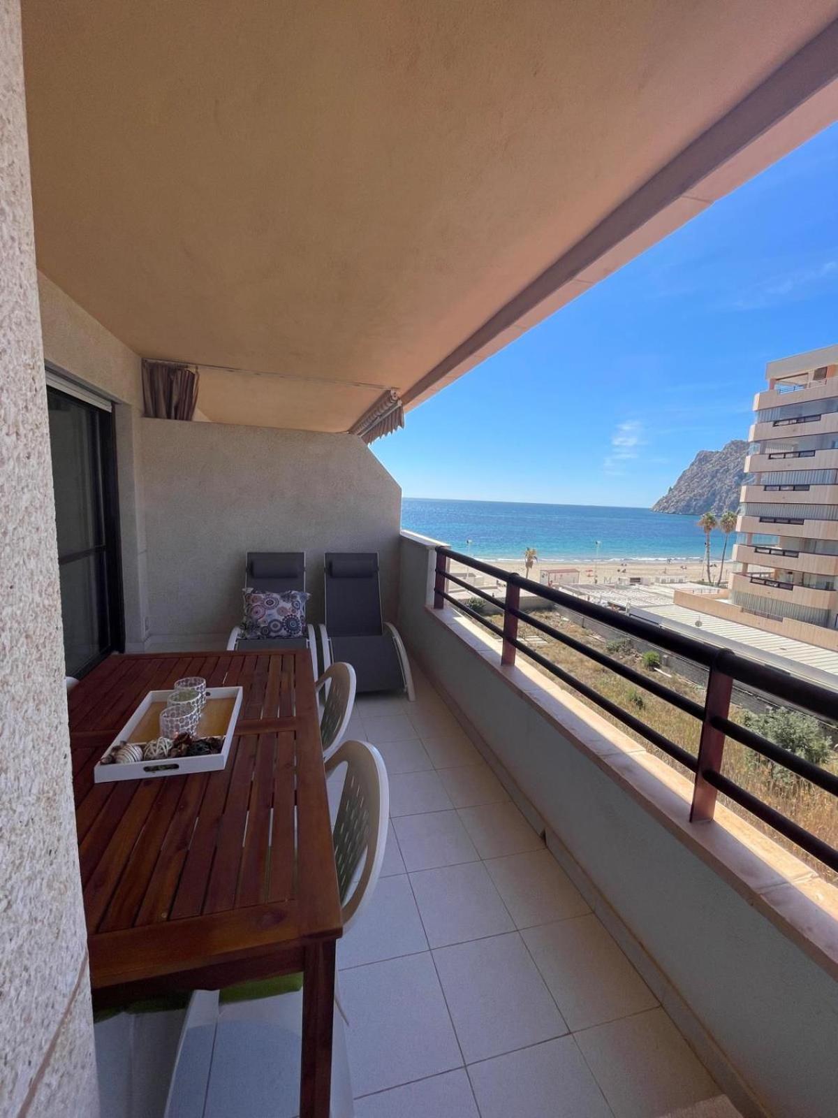 Eerstelijns Appartement Vive Cada Momento Zeezicht En Pal Aan De Boulevard En Strand Calpe, Toplocatie Екстериор снимка